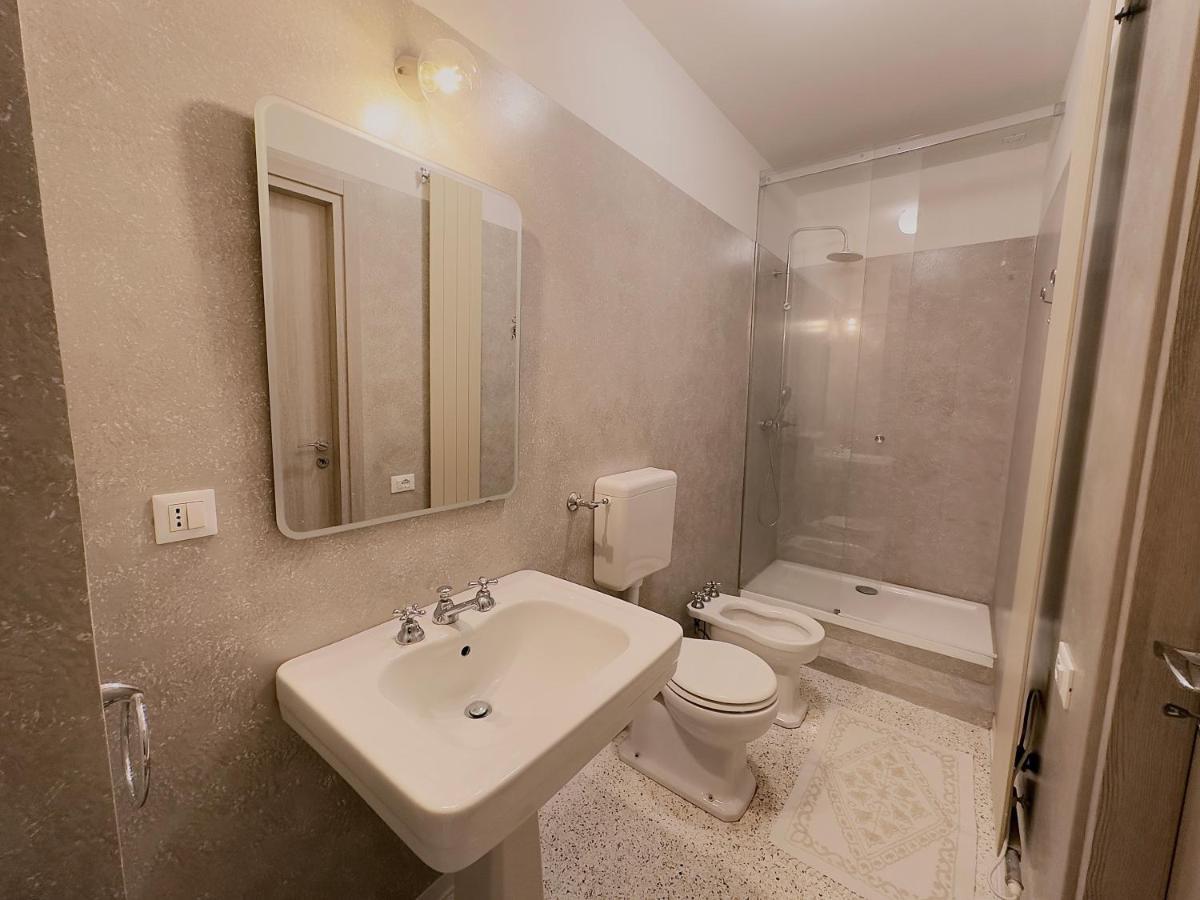 Minimal Apartment Navigli Mailand Exterior foto